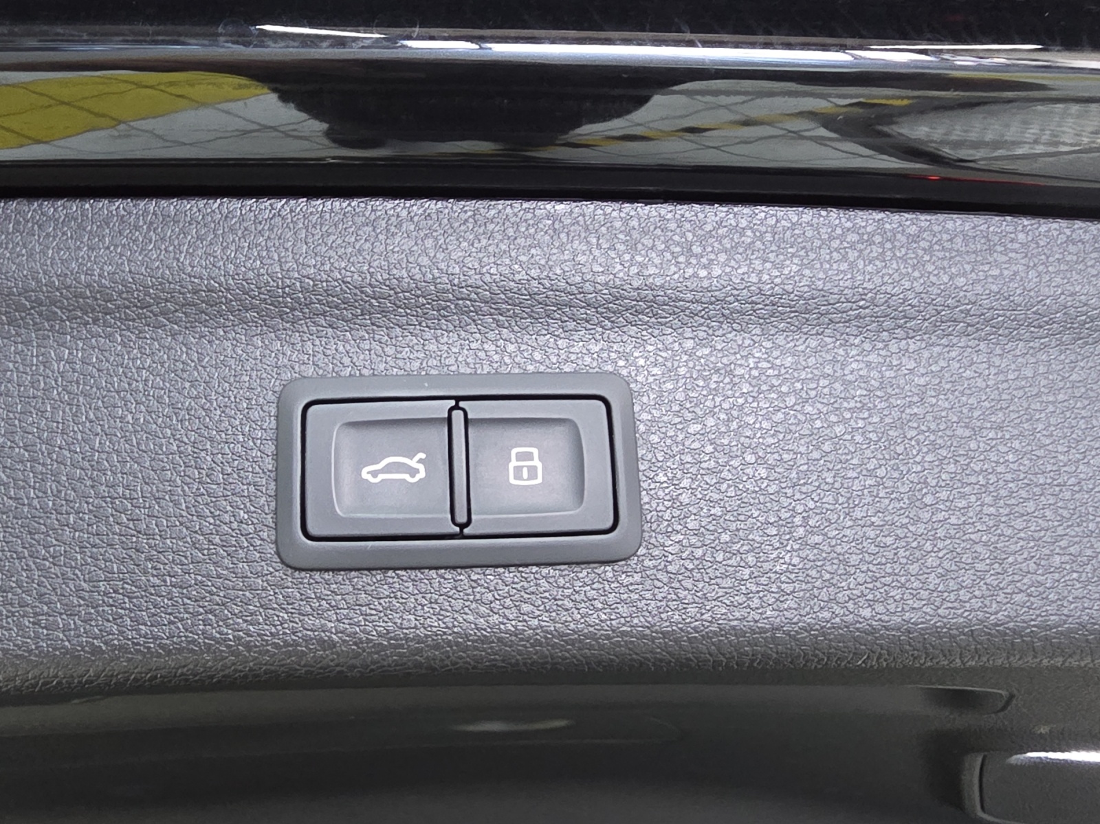 AUDI Q3 35 TFSI S line Attraction S-tronic-image-15