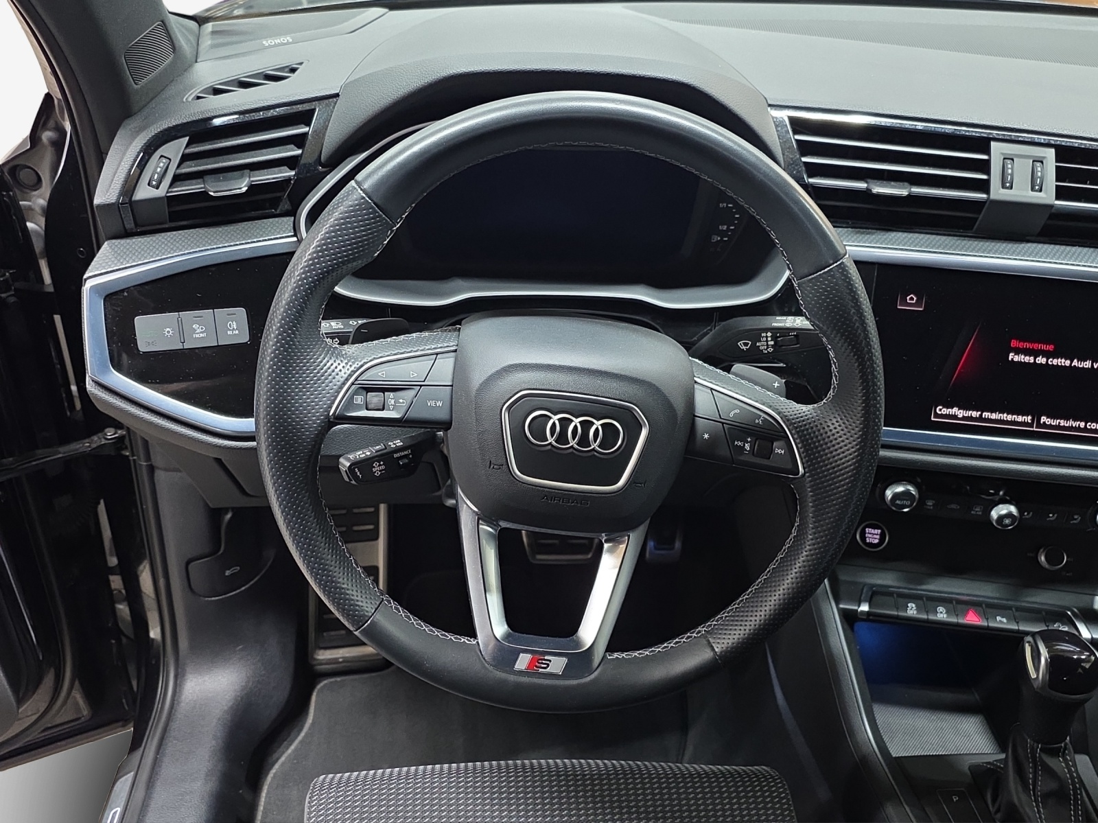 AUDI Q3 35 TFSI S line Attraction S-tronic-image-9