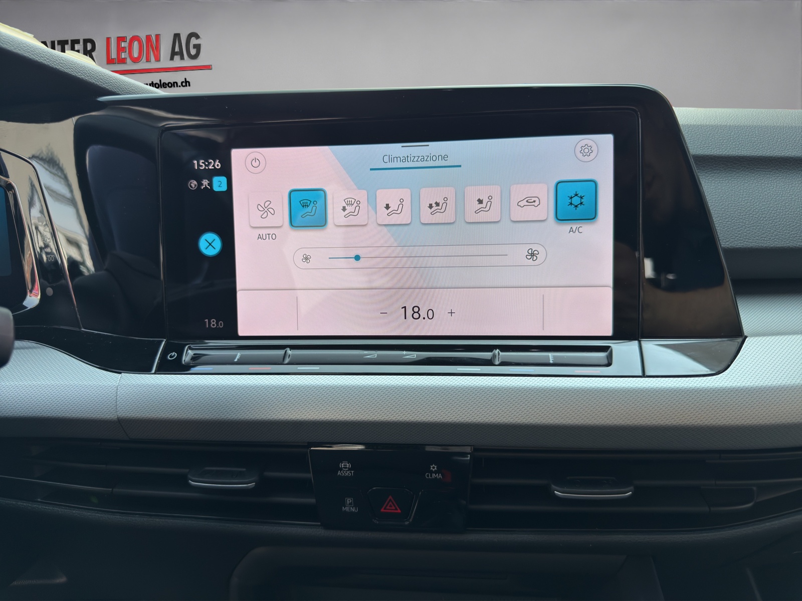 VW Golf 1.0 TSI Value-image-15
