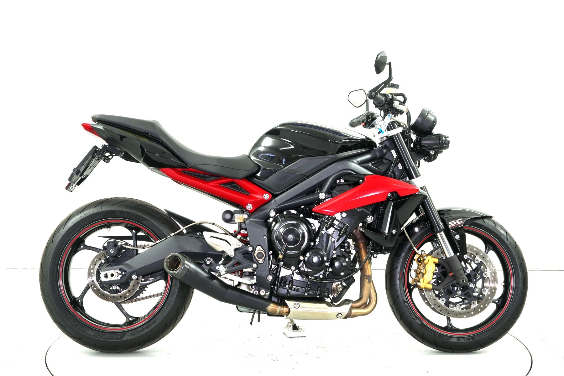 TRIUMPH Street Triple-showroom-element-3