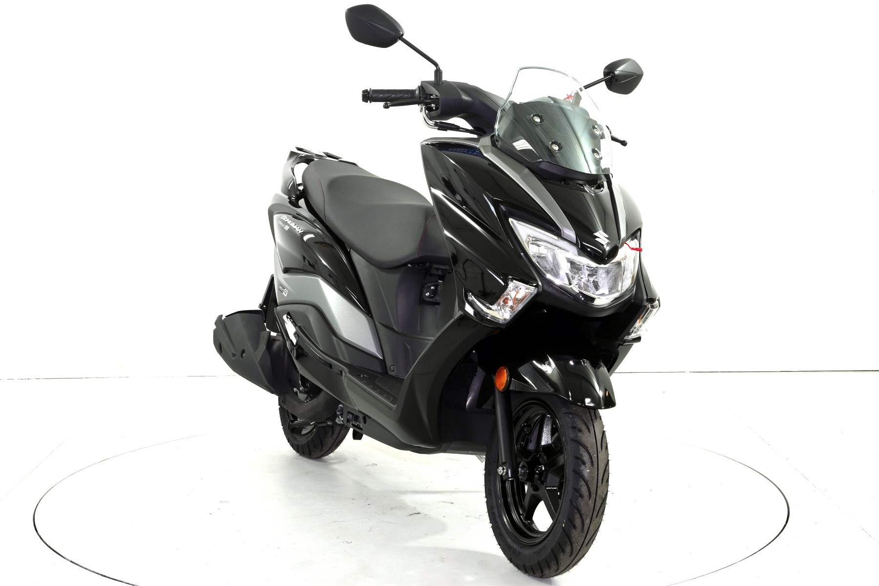 SUZUKI Burgman Street 125 EX-showroom-element-1