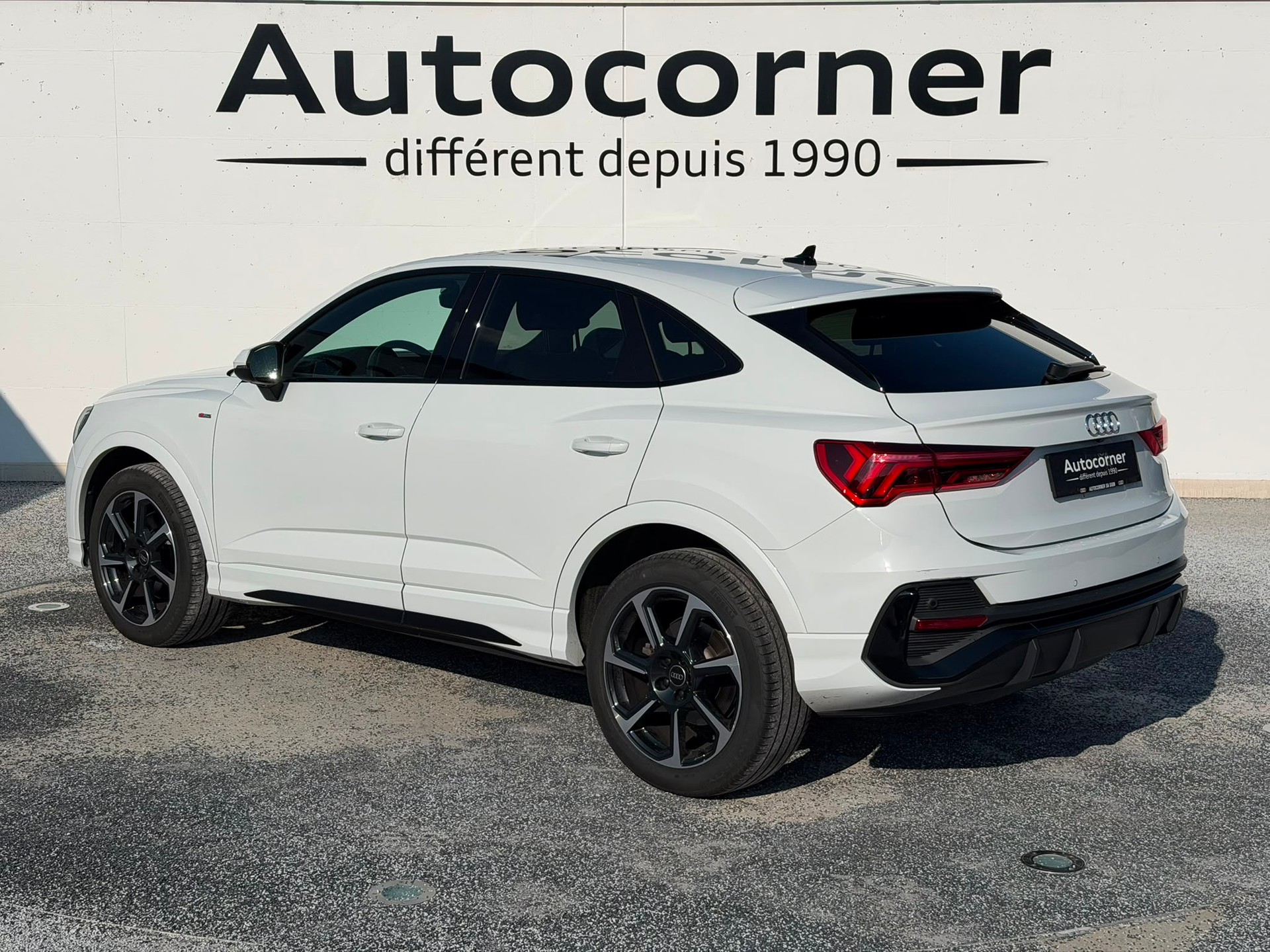 AUDI Q3 Sportback 40 TFSI S line quattro S-tronic-showroom-element-2