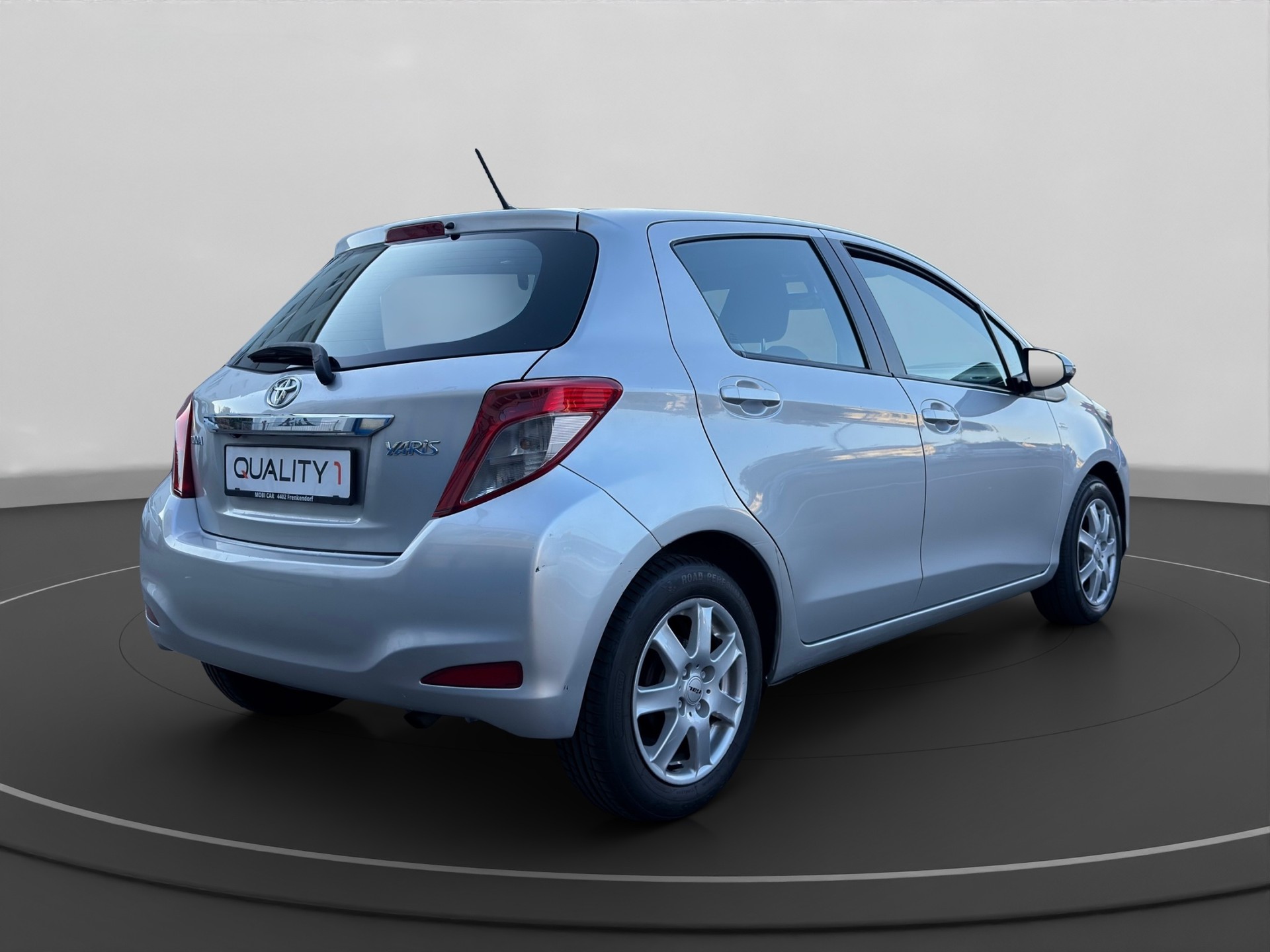 TOYOTA Yaris 1.33 Style Multidrive-image-4