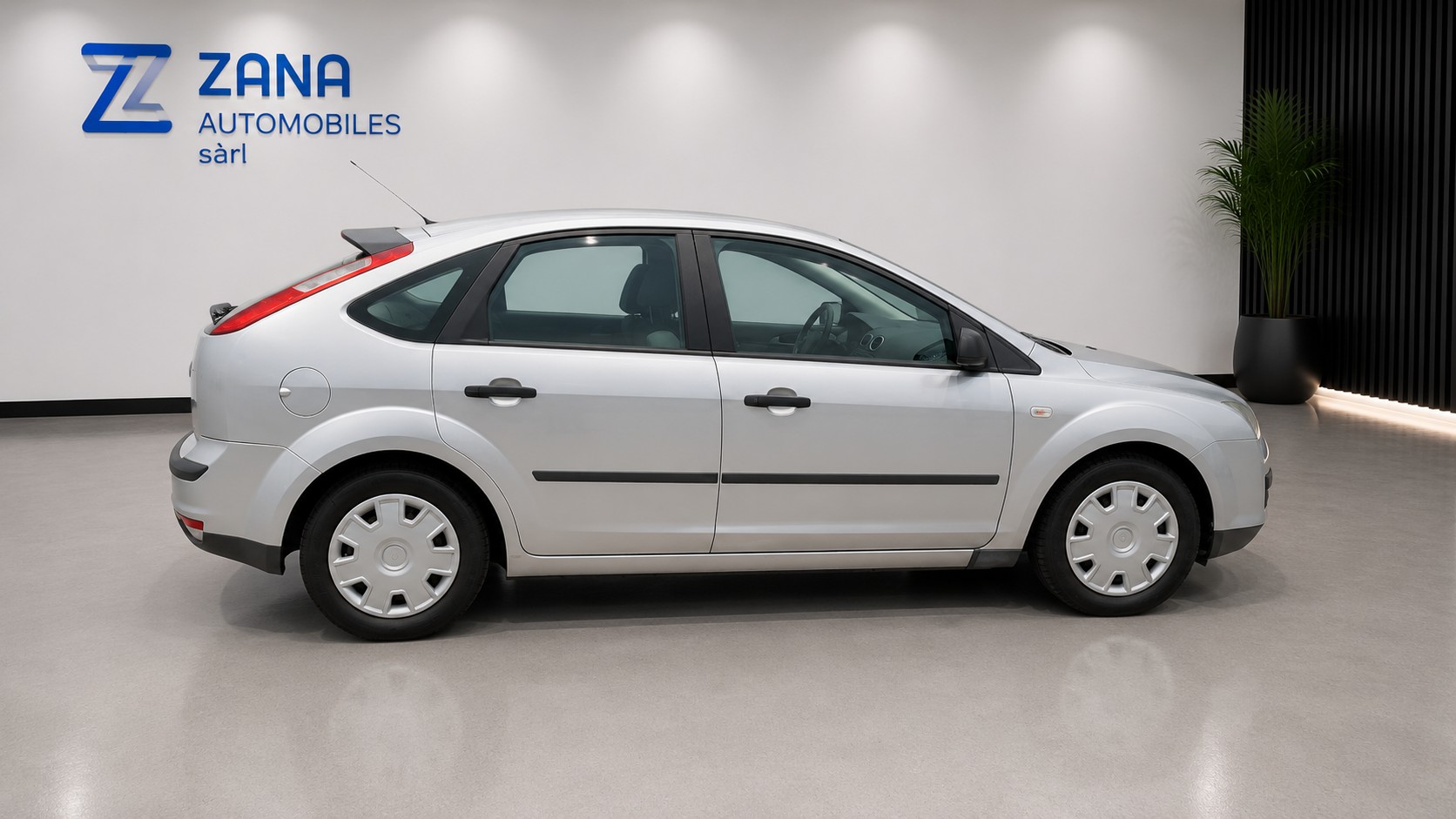 FORD Focus 1.6i Carving Automatic-image-7