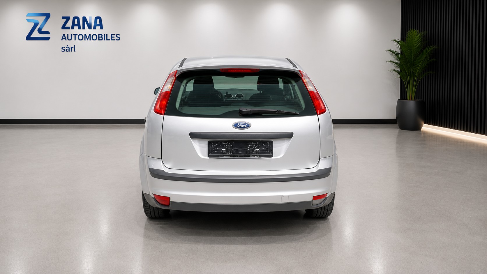 FORD Focus 1.6i Carving Automatic-image-6