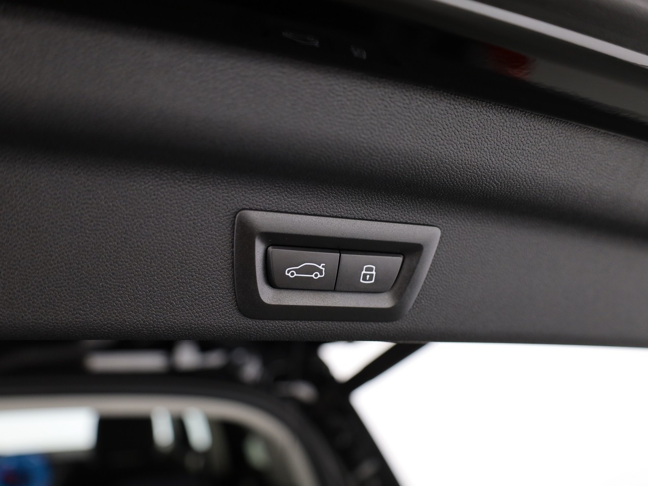 MINI Countryman E-image-7