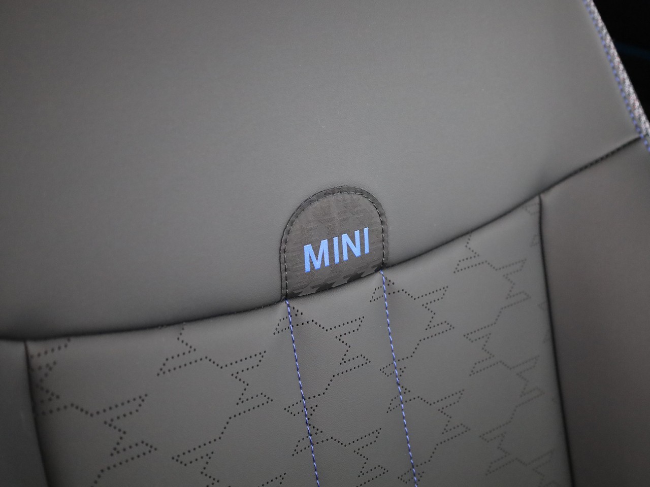 MINI Countryman E-image-12