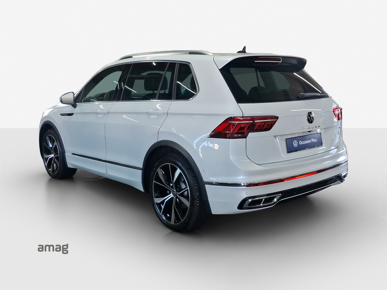VW Tiguan 2.0TSI R-Line 4Motion DSG-image-2