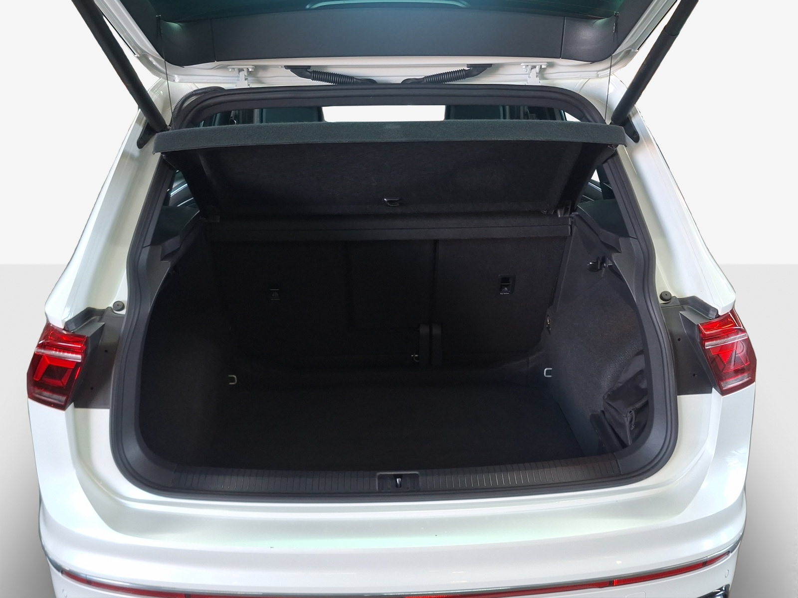 VW Tiguan 2.0TSI R-Line 4Motion DSG-image-12