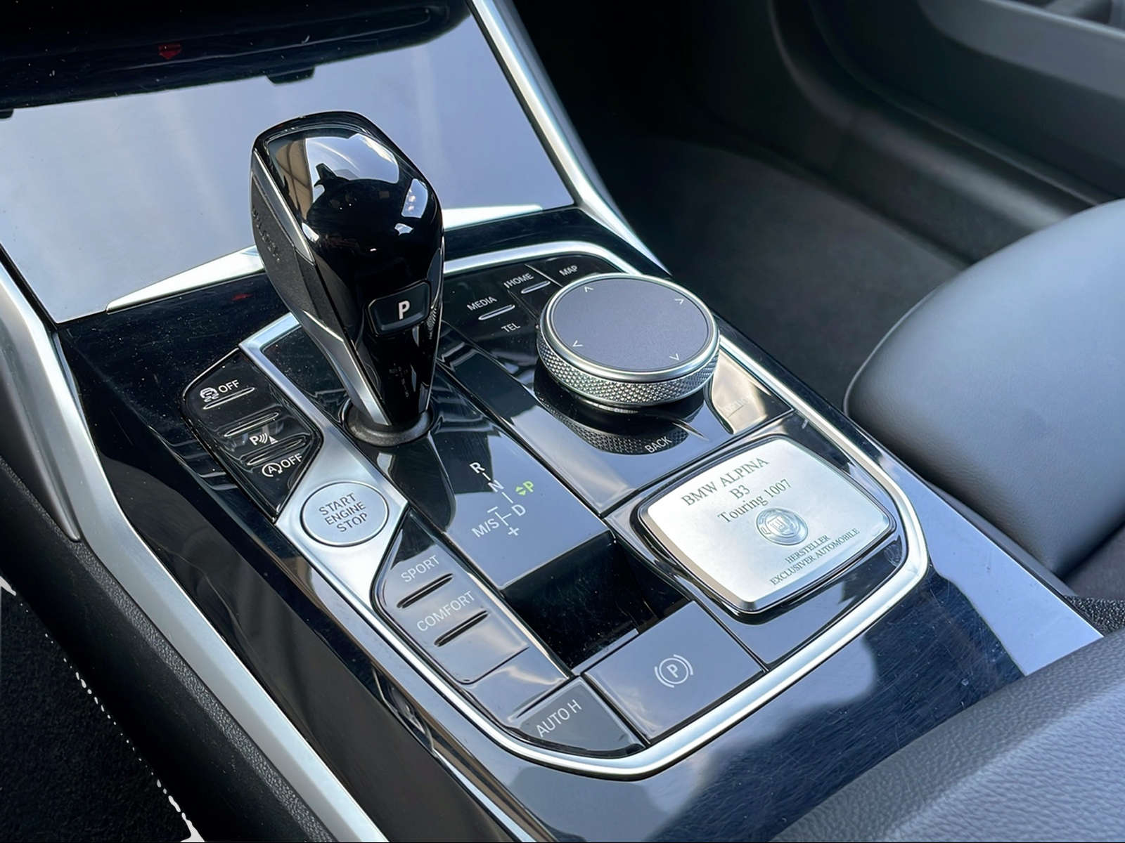 BMW B3 BiTurbo 3.0 Touring xDrive-image-6