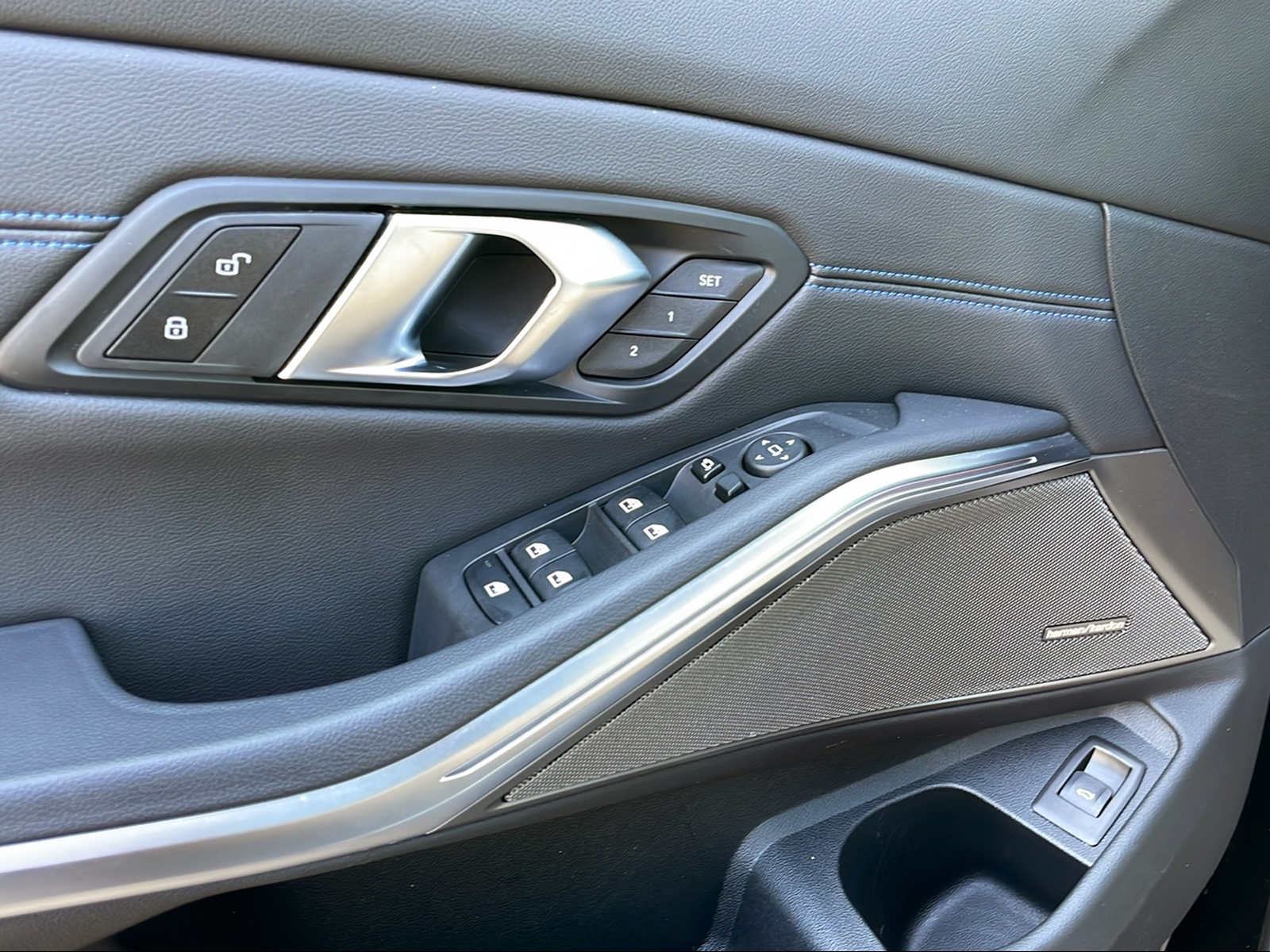 BMW B3 BiTurbo 3.0 Touring xDrive-image-7