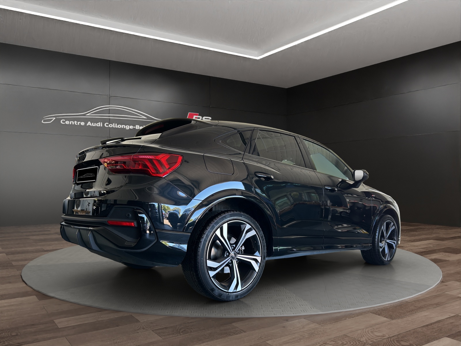 AUDI Q3 Sportback 35 TFSI S line Attraction S-tronic-image-5