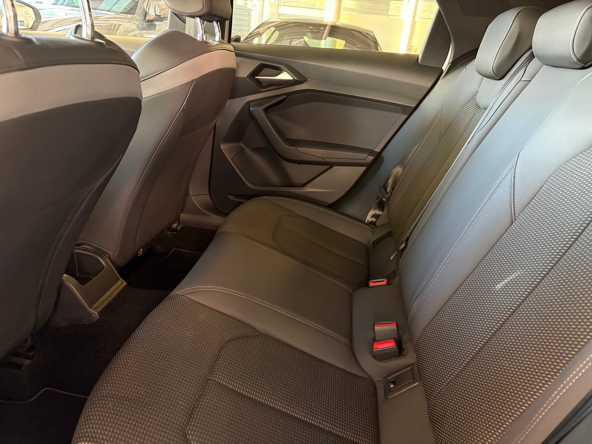 AUDI A1 Sportback 30 TFSI S Line S-tronic | CH Fahrzeug | LED | Kamera | Adaptiver Tempomat | 17" |-image-22
