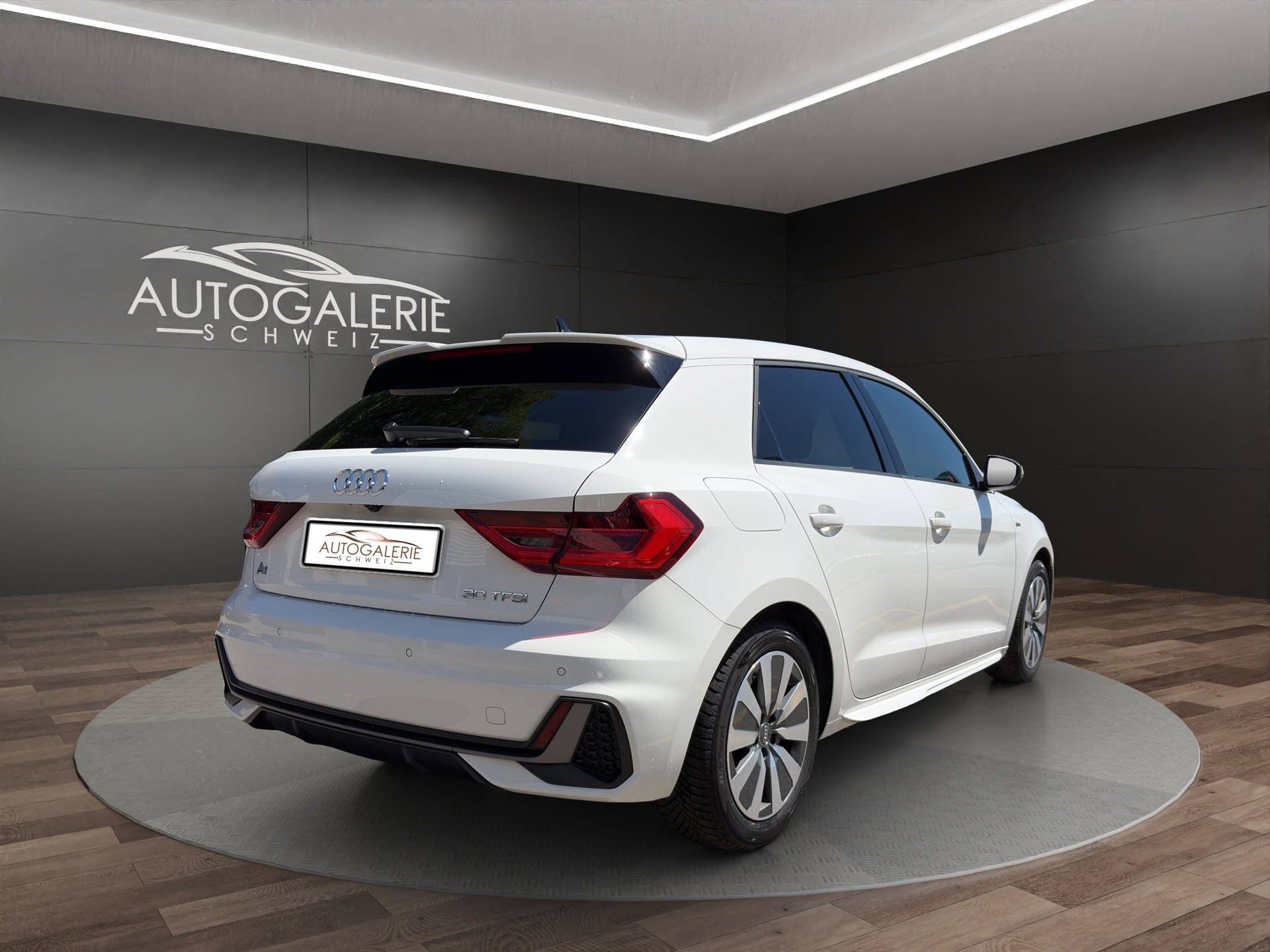 AUDI A1 Sportback 30 TFSI S Line S-tronic | CH Fahrzeug | LED | Kamera | Adaptiver Tempomat | 17" |-image-4