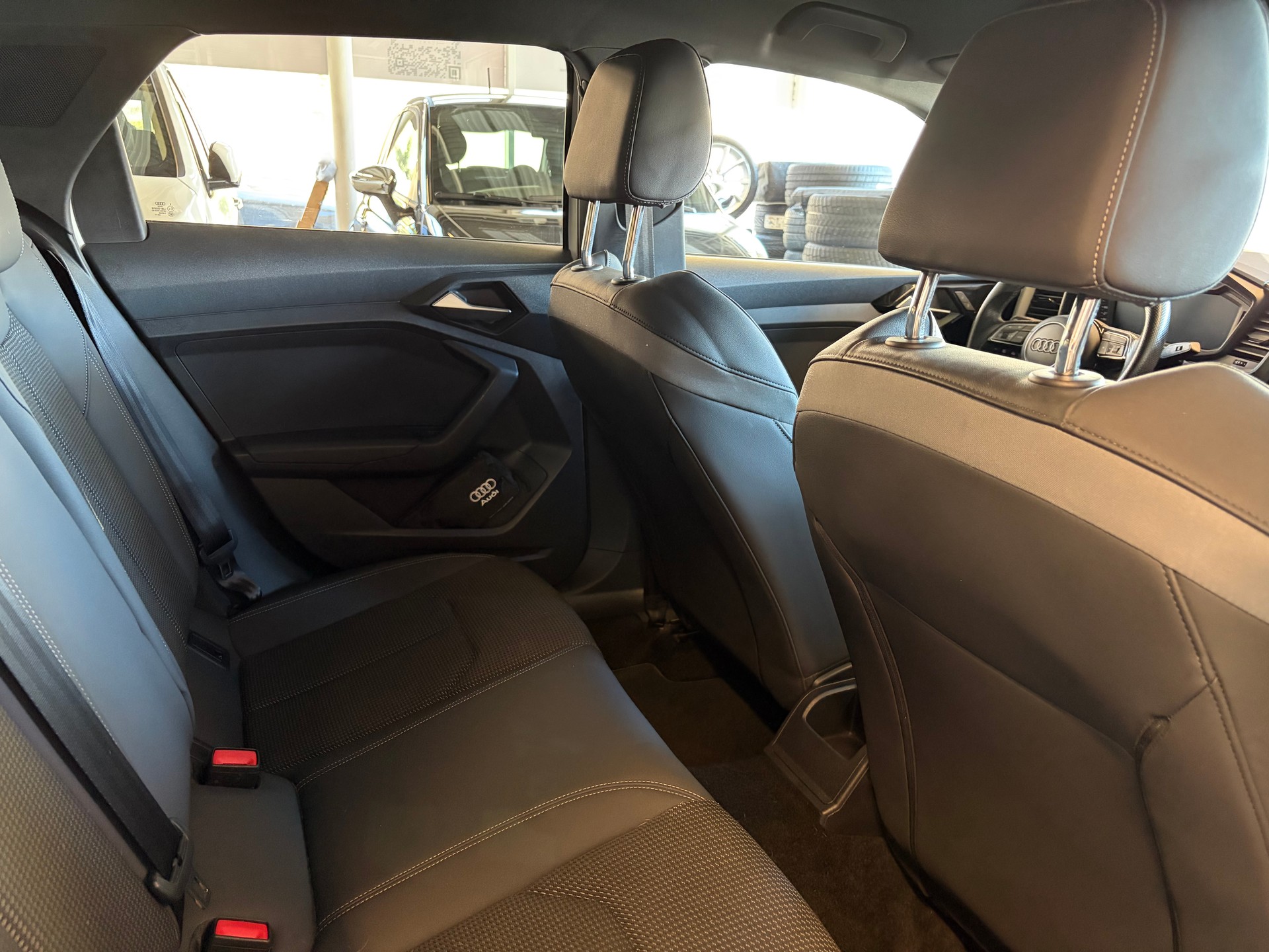 AUDI A1 Sportback 30 TFSI S Line S-tronic | CH Fahrzeug | LED | Kamera | Adaptiver Tempomat | 17" |-image-28
