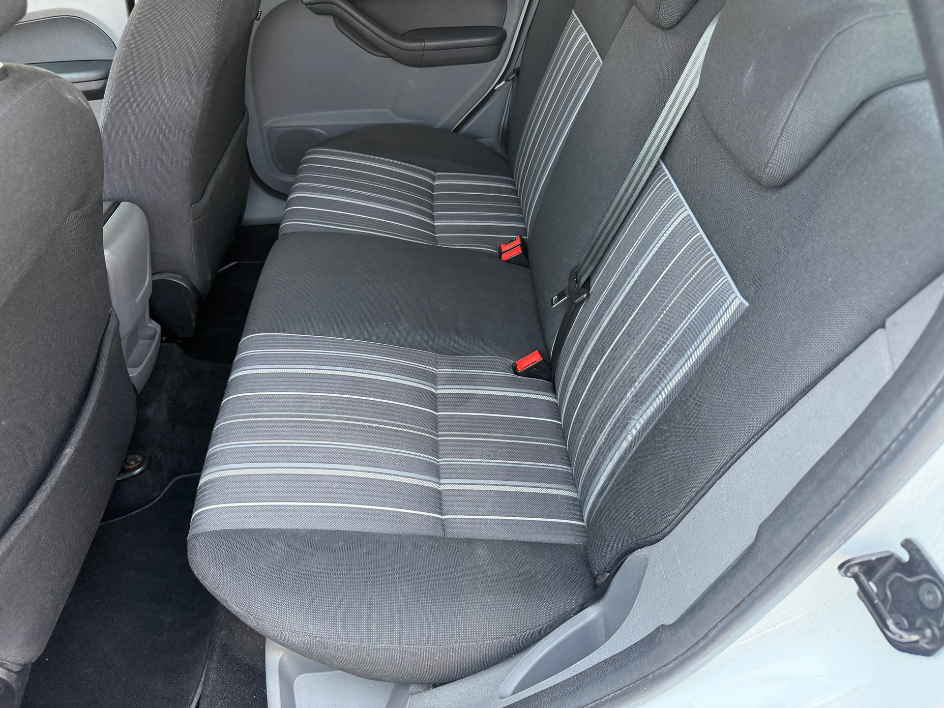 FORD Focus 1.6i VCT Carving-image-8