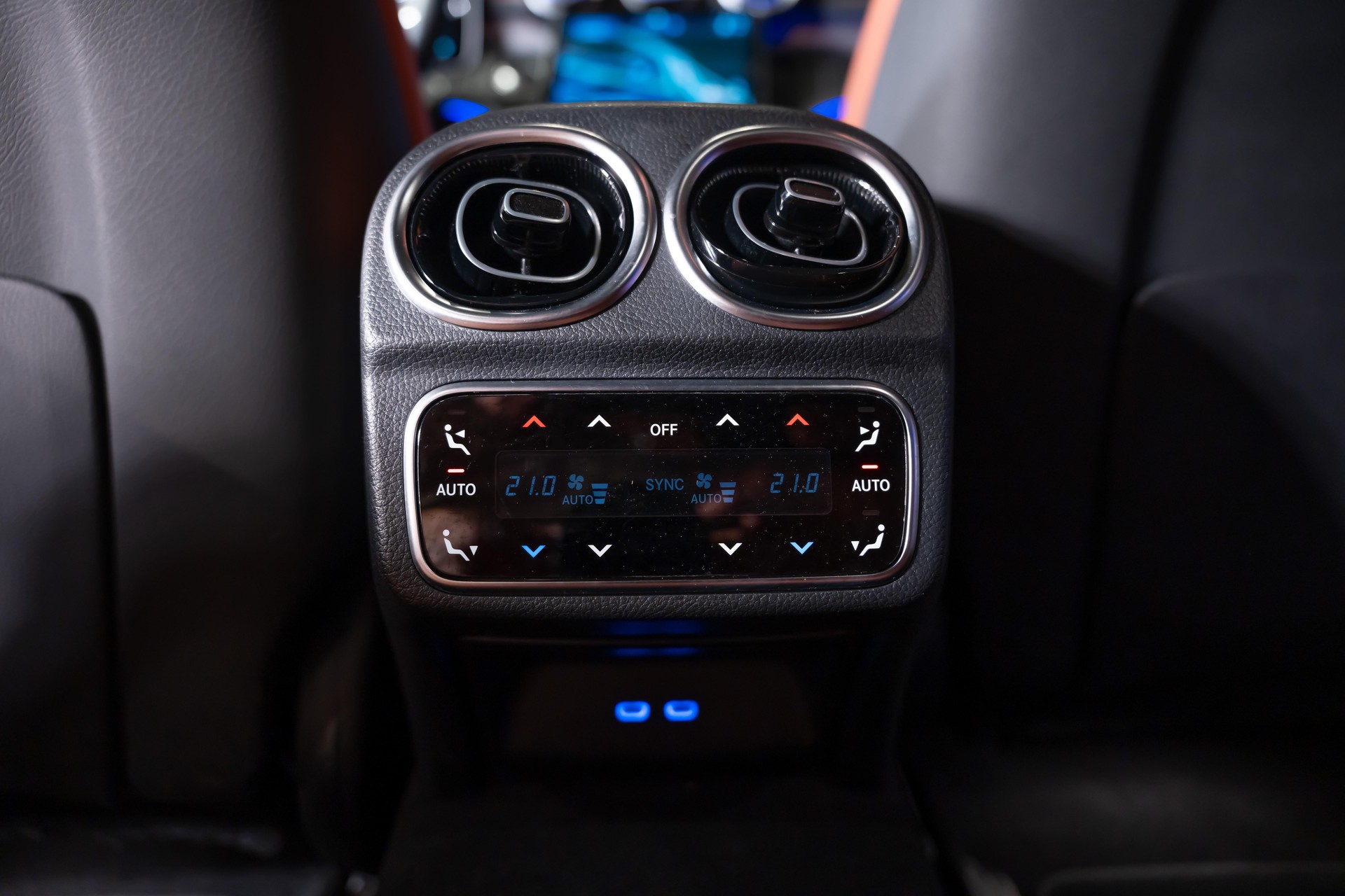 MERCEDES-BENZ C 43 AMG 4matic Kombi-image-29