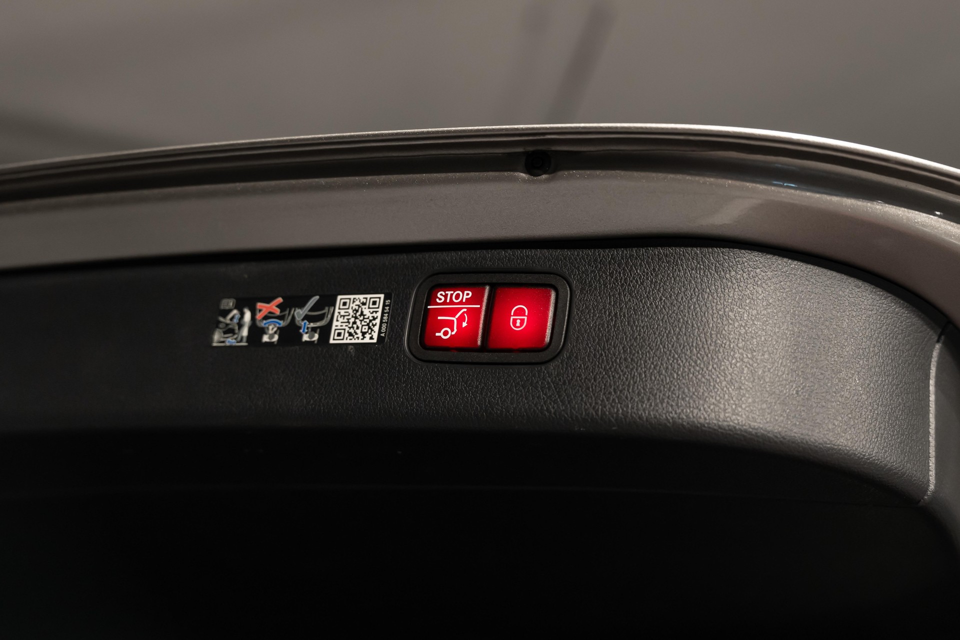 MERCEDES-BENZ C 43 AMG 4matic Kombi-image-9