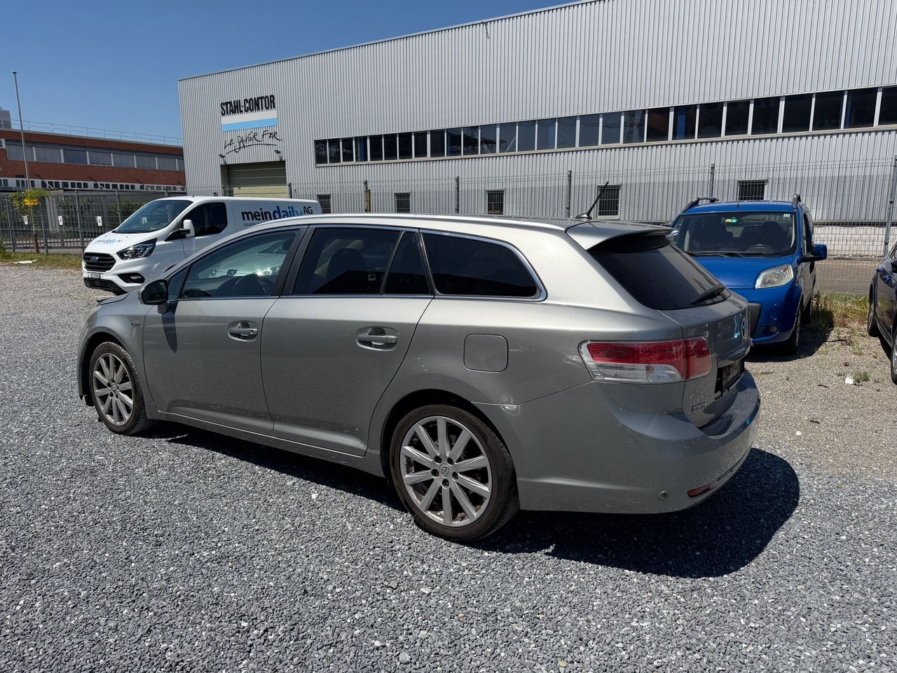 TOYOTA Avensis Sportswagon 2.2D-CAT Linea Sol Premium-image-8