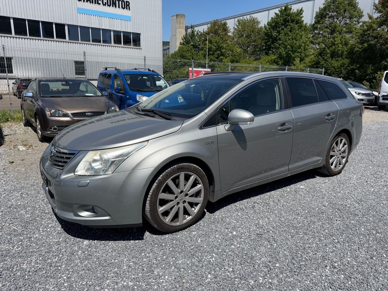 TOYOTA Avensis Sportswagon 2.2D-CAT Linea Sol Premium-image-11