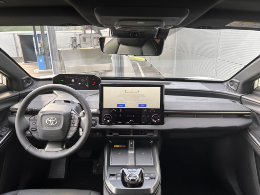 TOYOTA bZ4X Tour. Prem. 74.7 AWD-image-5