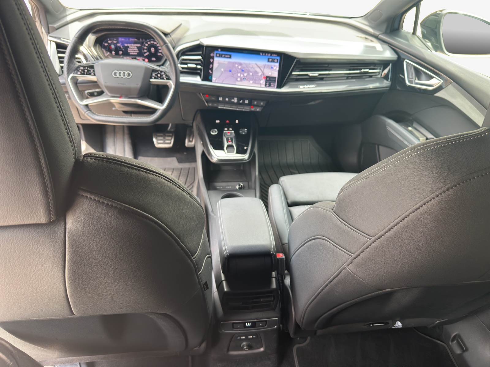 AUDI Q4 Sportback e-tron 50 quattro-image-11