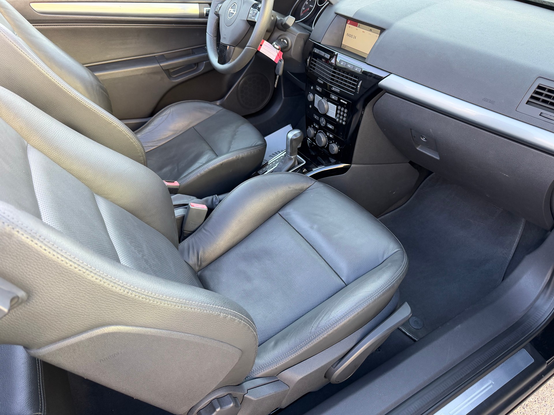 OPEL Astra TT 1.8i 16V Cosmo-image-15