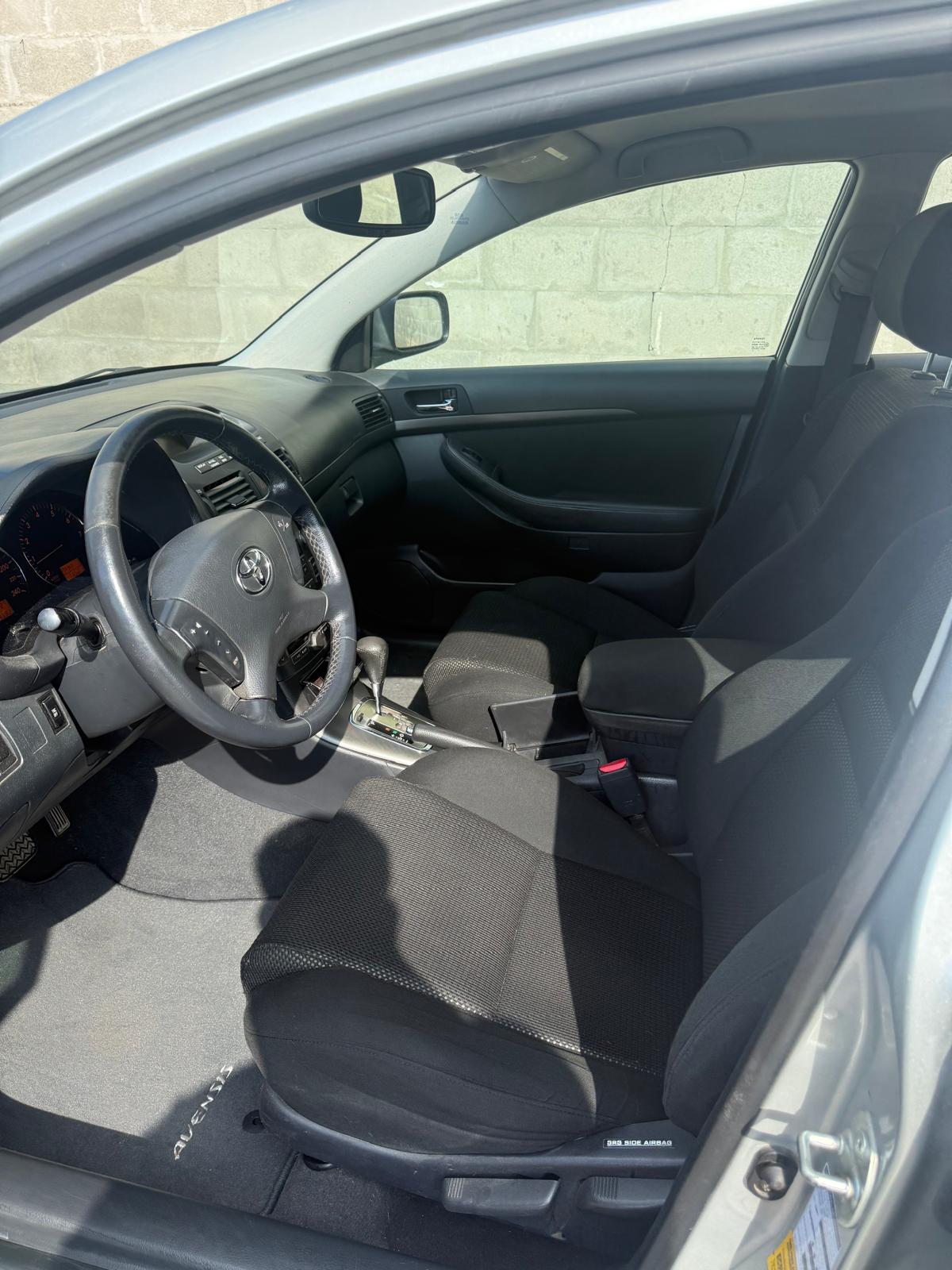 TOYOTA Avensis 2.4 D4 VVT-i Linea Sol Sportswagon T-Step5-image-7