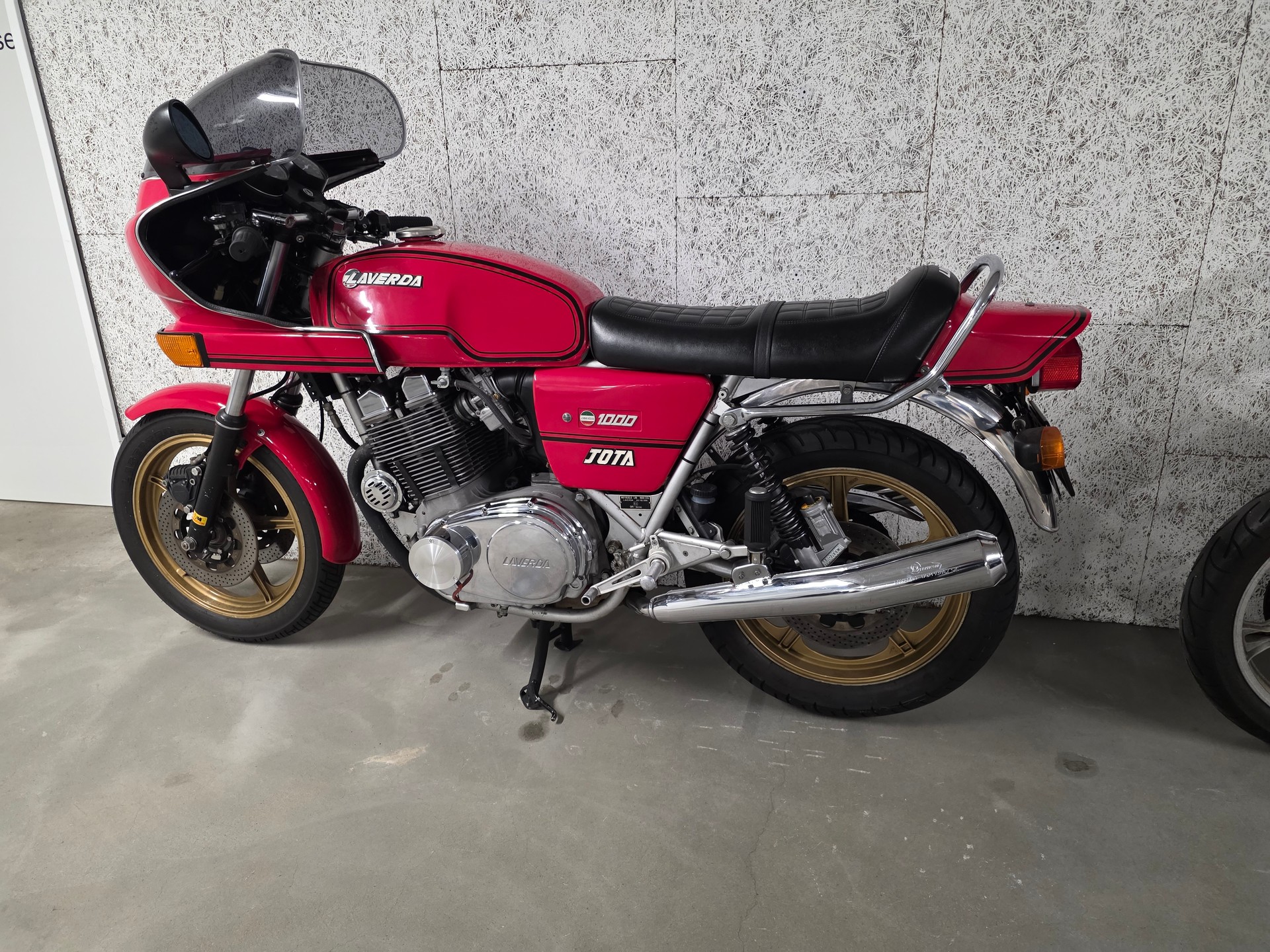 LAVERDA Jota 1000