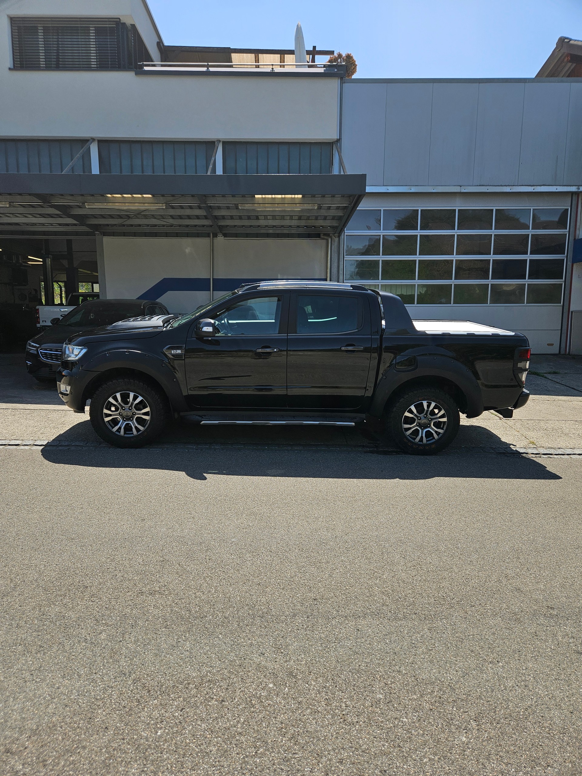 FORD Ranger Wildtrak 3.2 TDCi 4x4 A-image-2