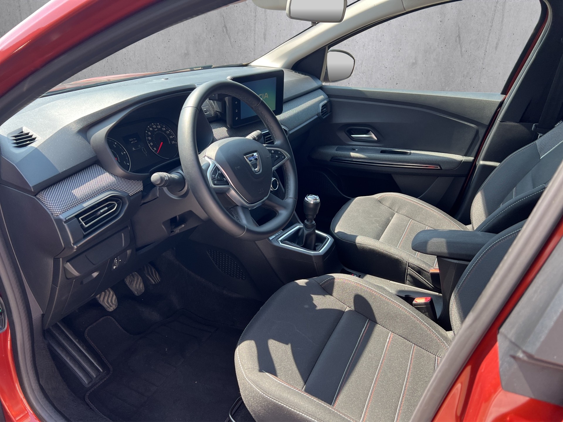 DACIA Jogger TCe 110 Extreme-image-6