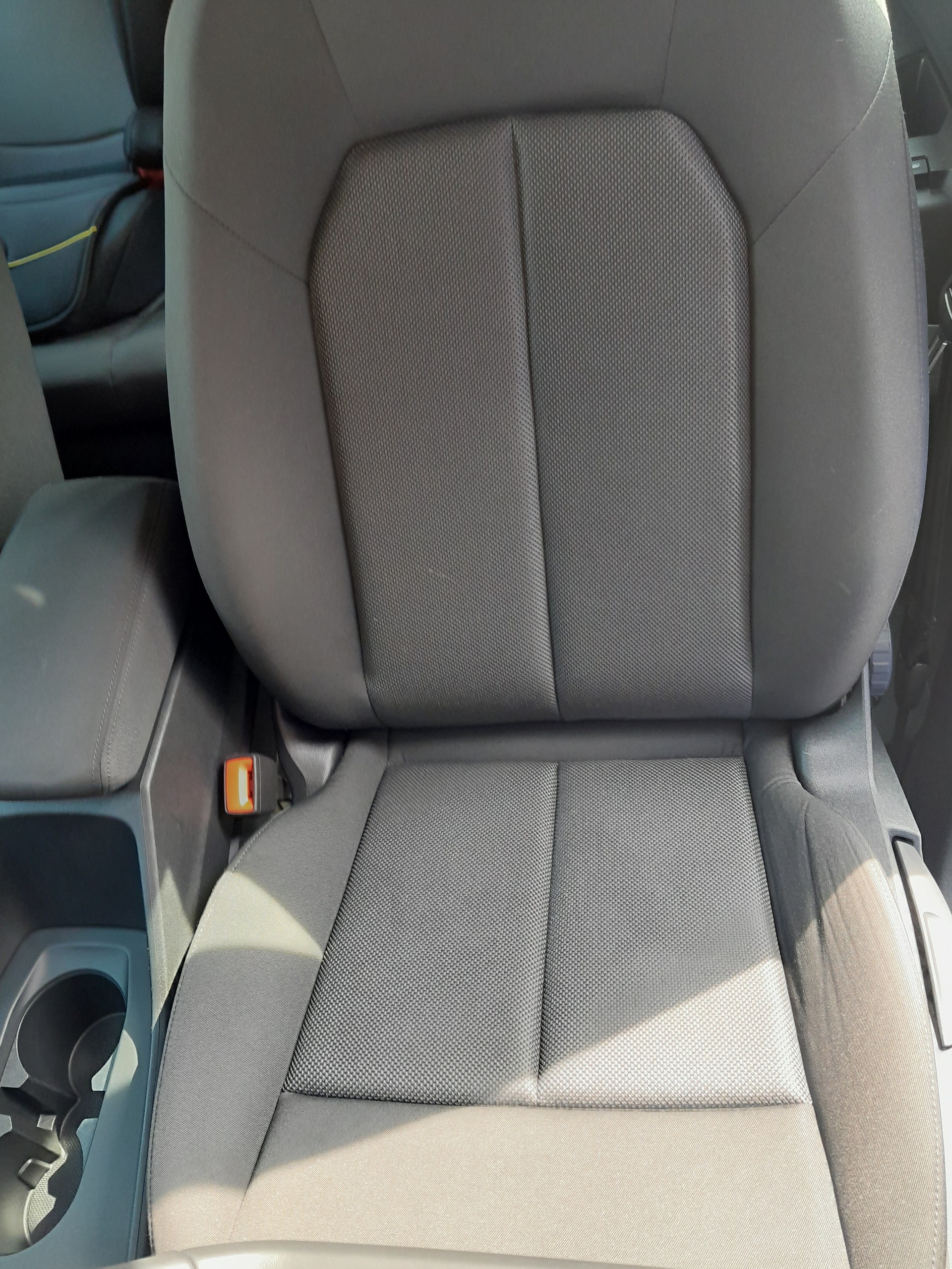 AUDI Q4 e-tron 50 quattro-image-9