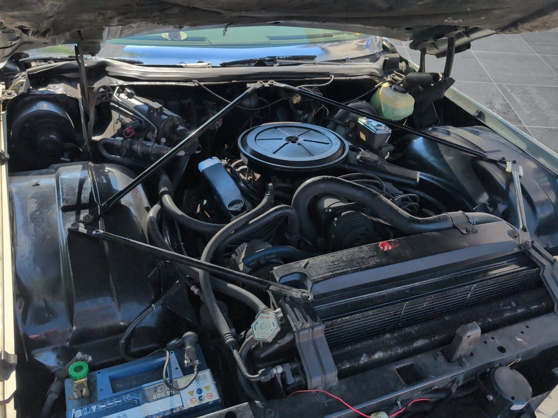 CADILLAC DEVILLE-image-7