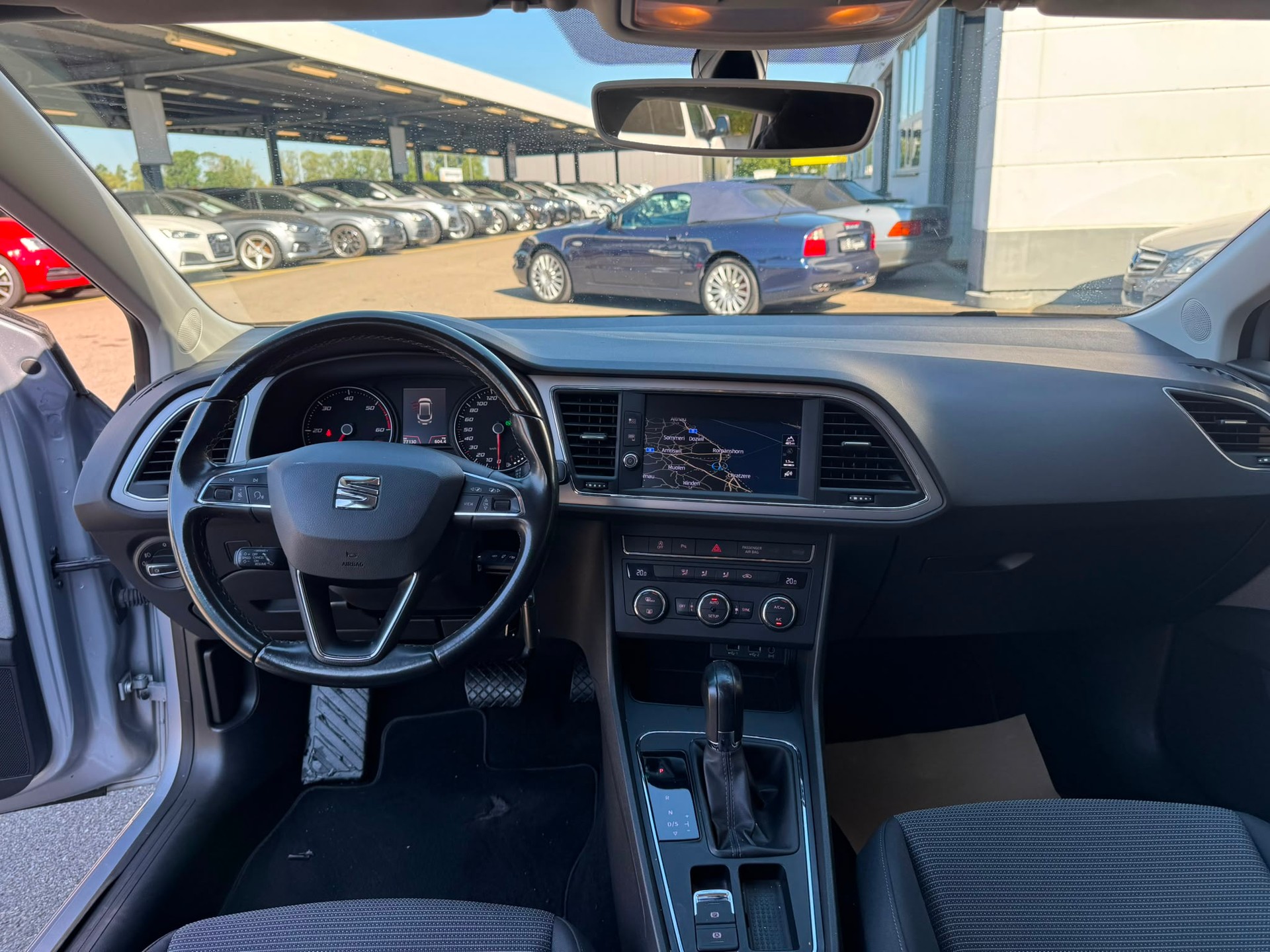 SEAT Leon ST 1.6 TDI CR Style DSG-image-9