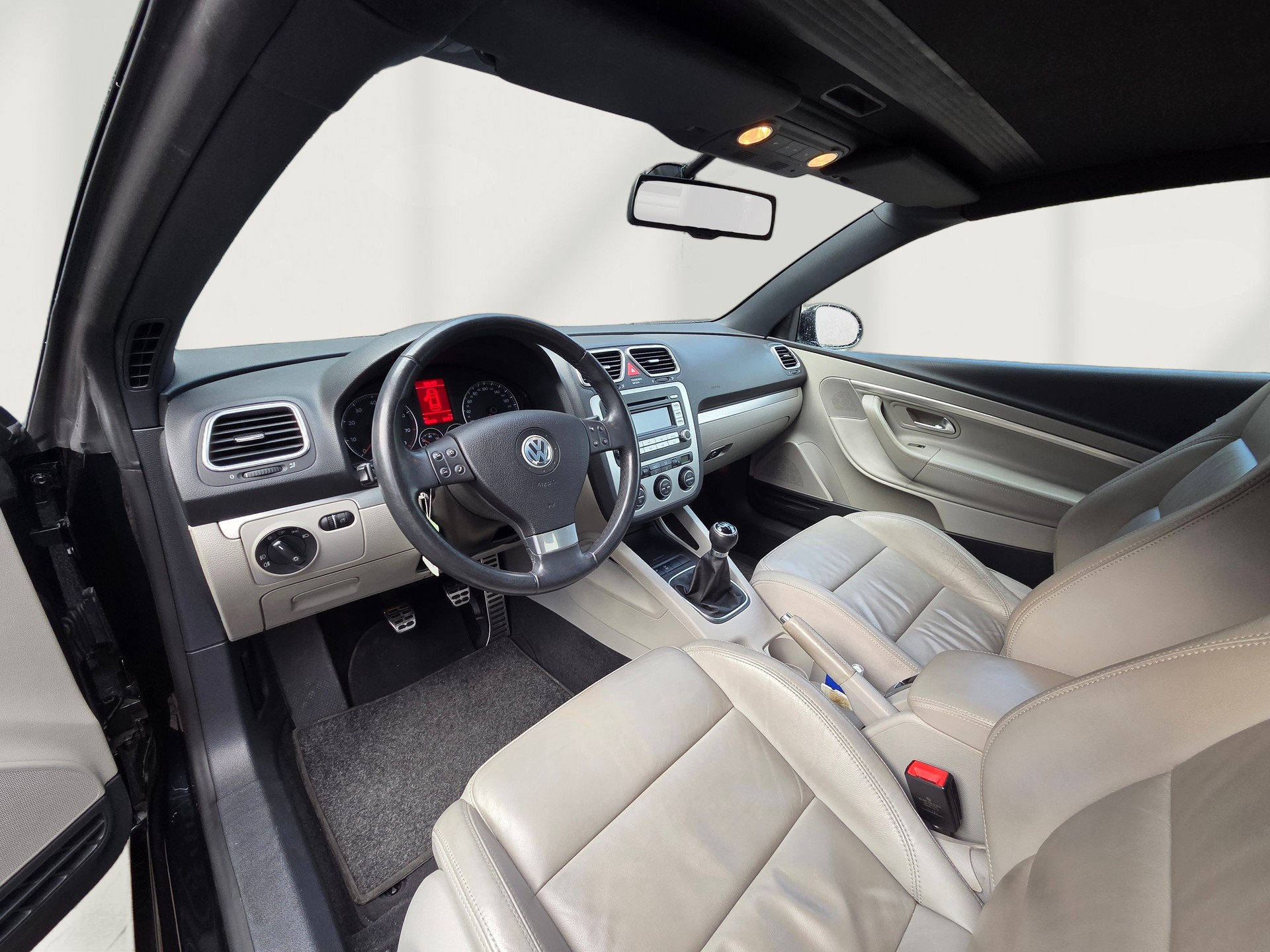 VW Eos 2.0 FSI Turbo-image-6