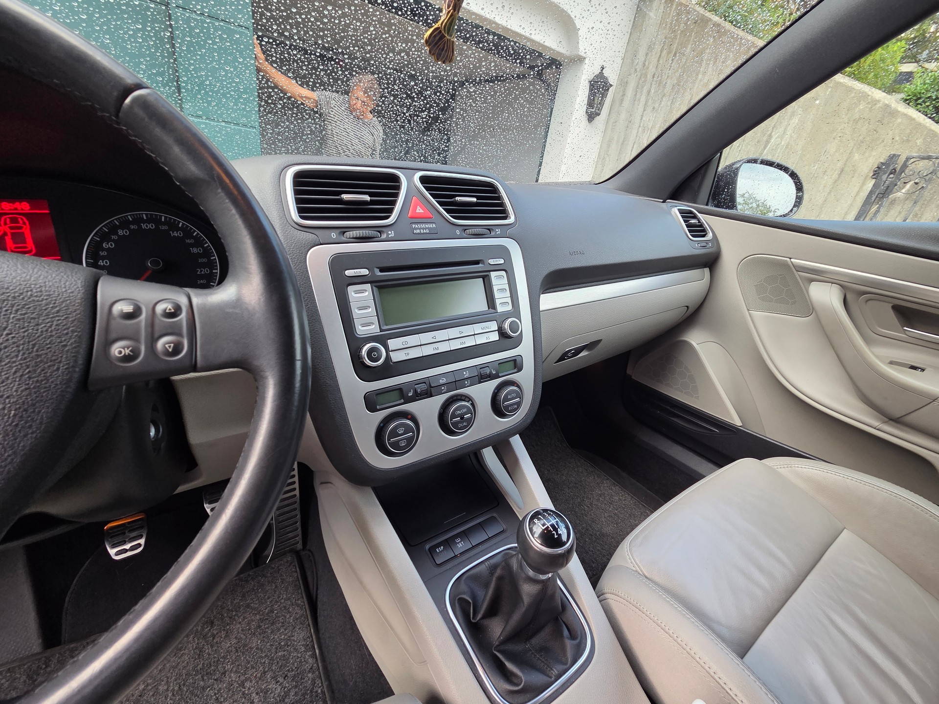 VW Eos 2.0 FSI Turbo-image-7