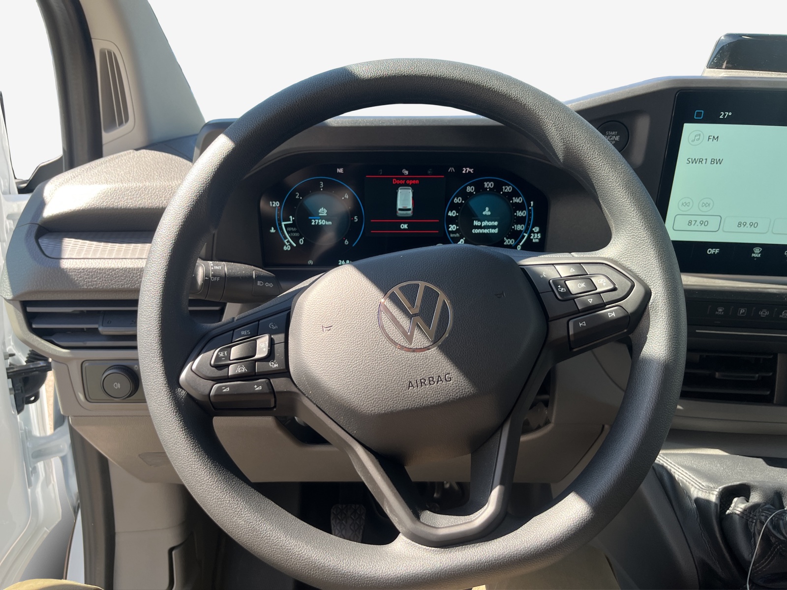 VW Transporter 2.0 TDI-image-7