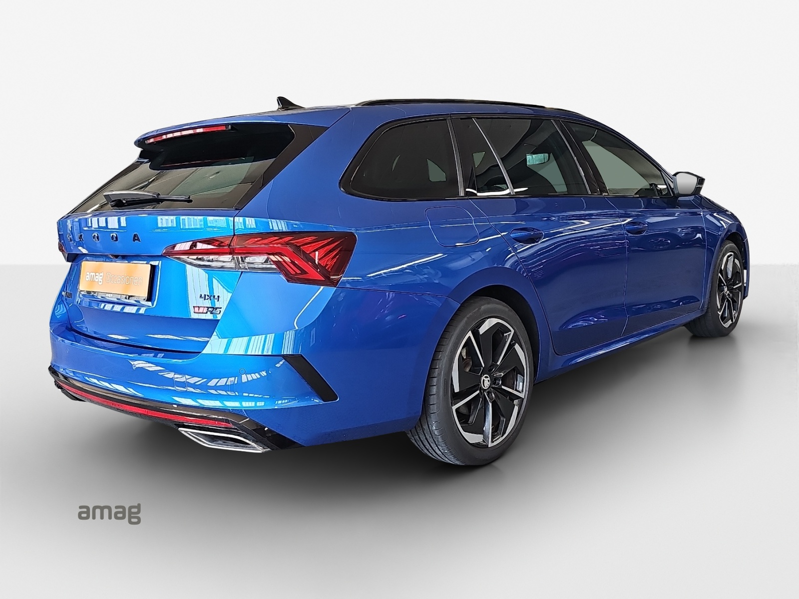 SKODA Octavia Combi 2.0 TDI DSG RS 4x4-image-4