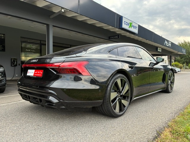 AUDI e-tron GT quattro-image-6