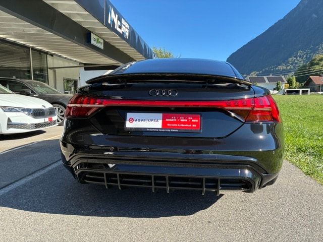 AUDI e-tron GT quattro-image-4