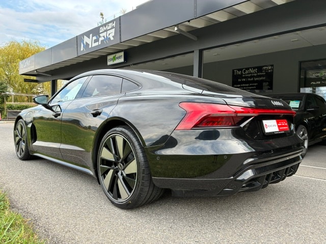 AUDI e-tron GT quattro-image-5