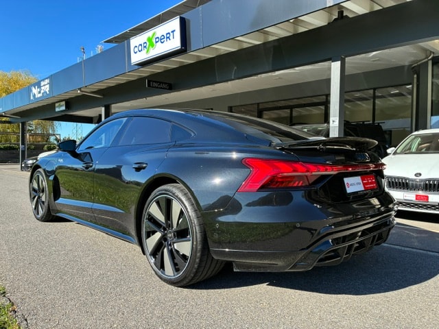 AUDI e-tron GT quattro-image-5