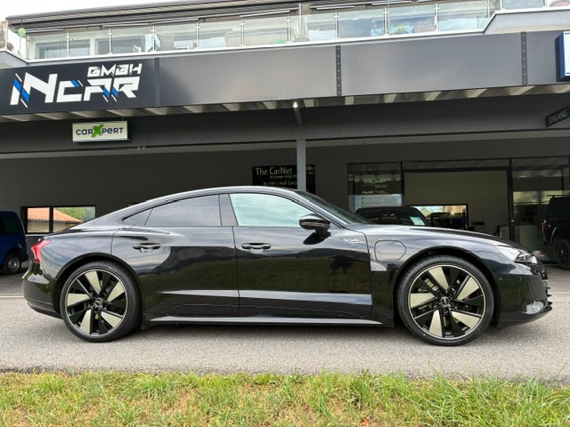 AUDI e-tron GT quattro-image-3