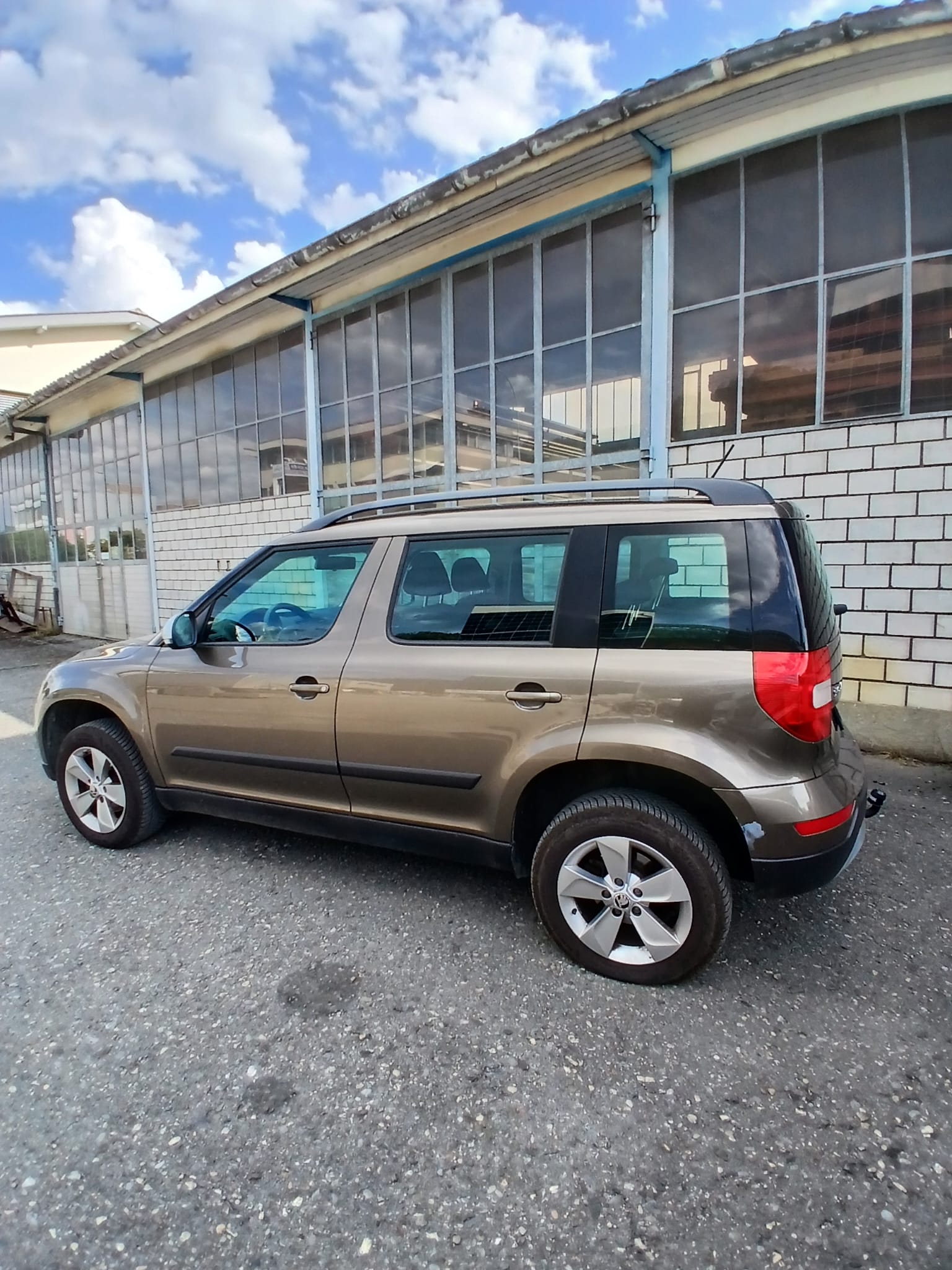 SKODA Yeti 2.0 TDI Active Outdoor 4x4-image-7