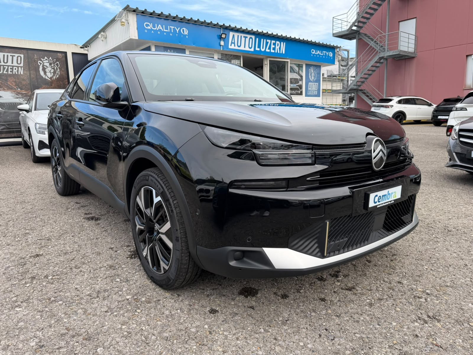 CITROEN C4 X HEV Max-image-3