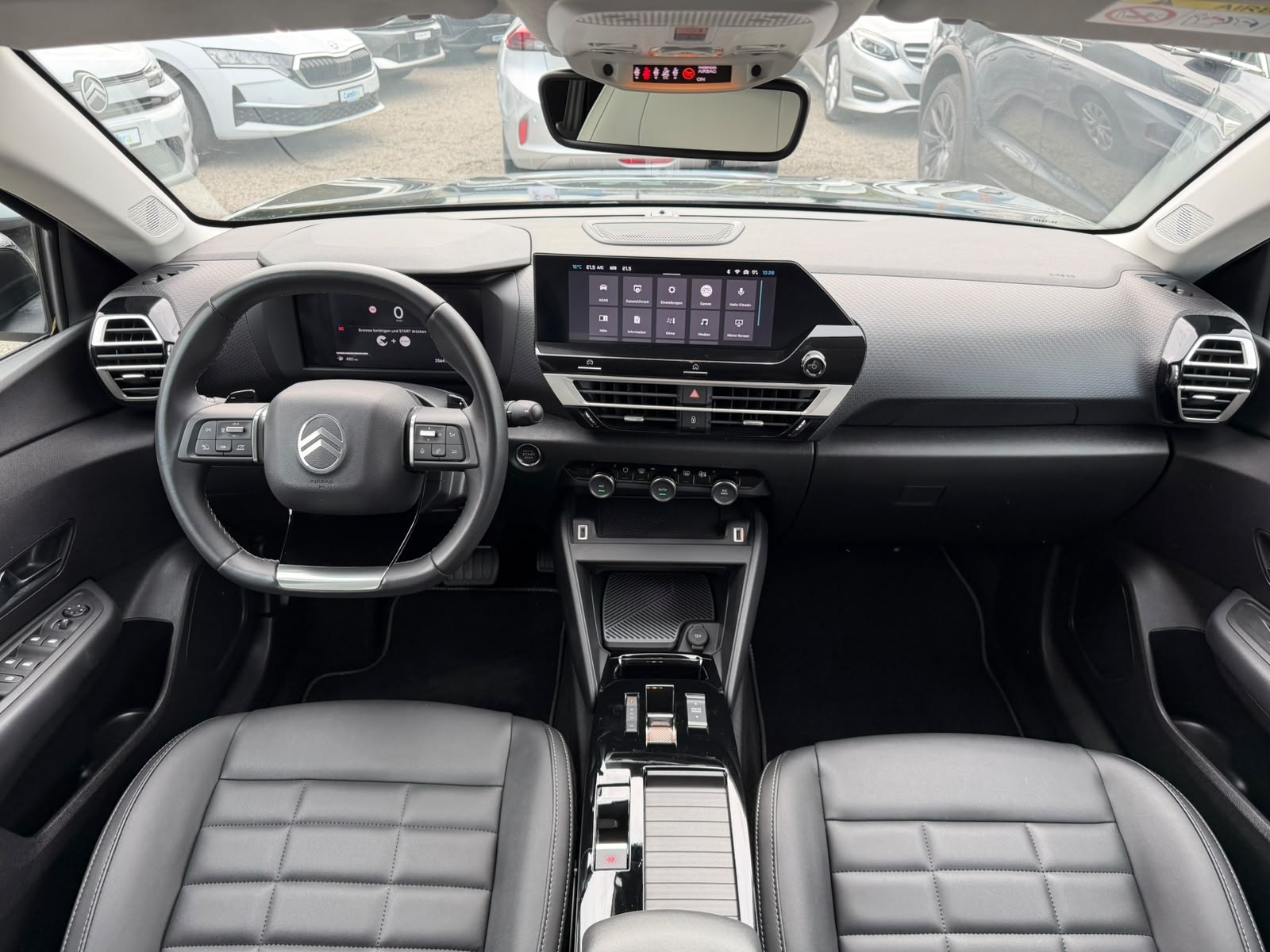 CITROEN C4 X HEV Max-image-13