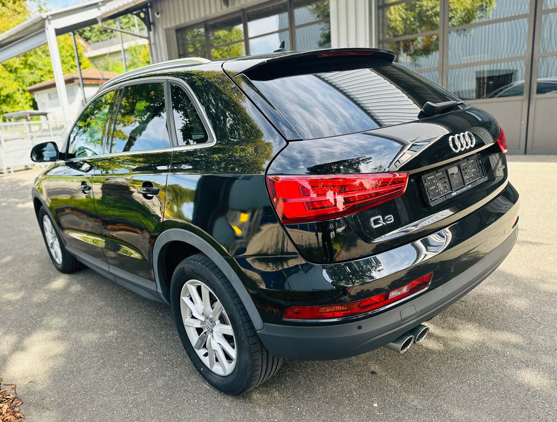 AUDI Q3 2.0 TDI quattro S-tronic-image-7