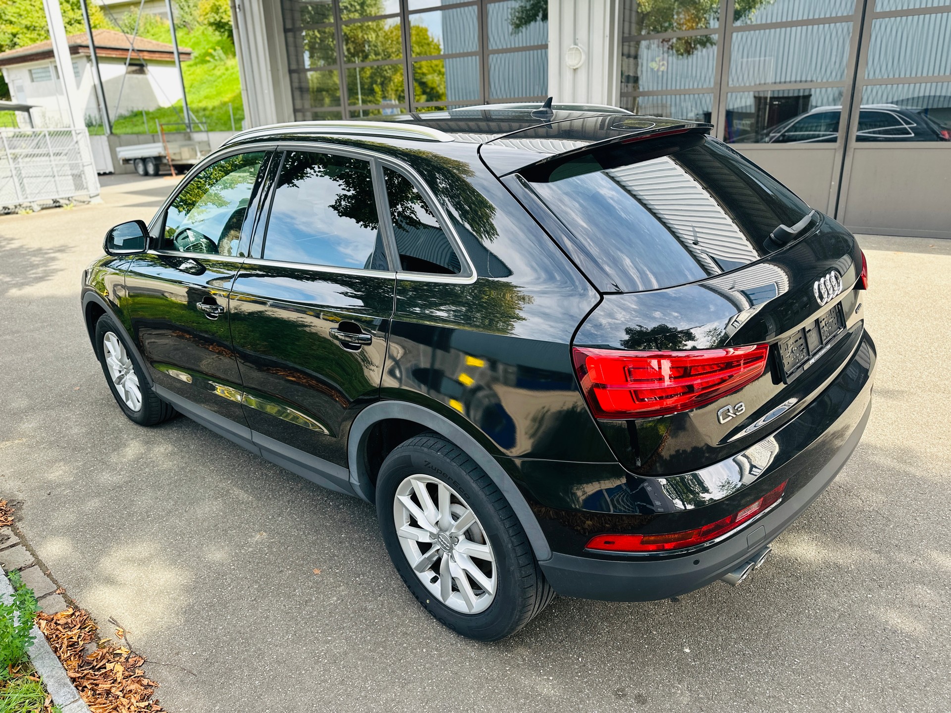 AUDI Q3 2.0 TDI quattro S-tronic-image-6