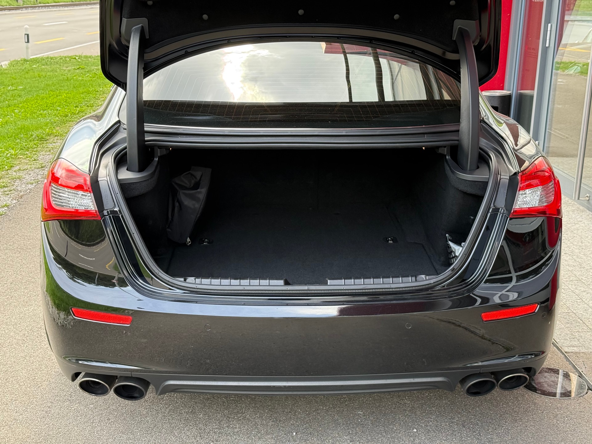 MASERATI Ghibli 3.0 V6 Automatica-image-10