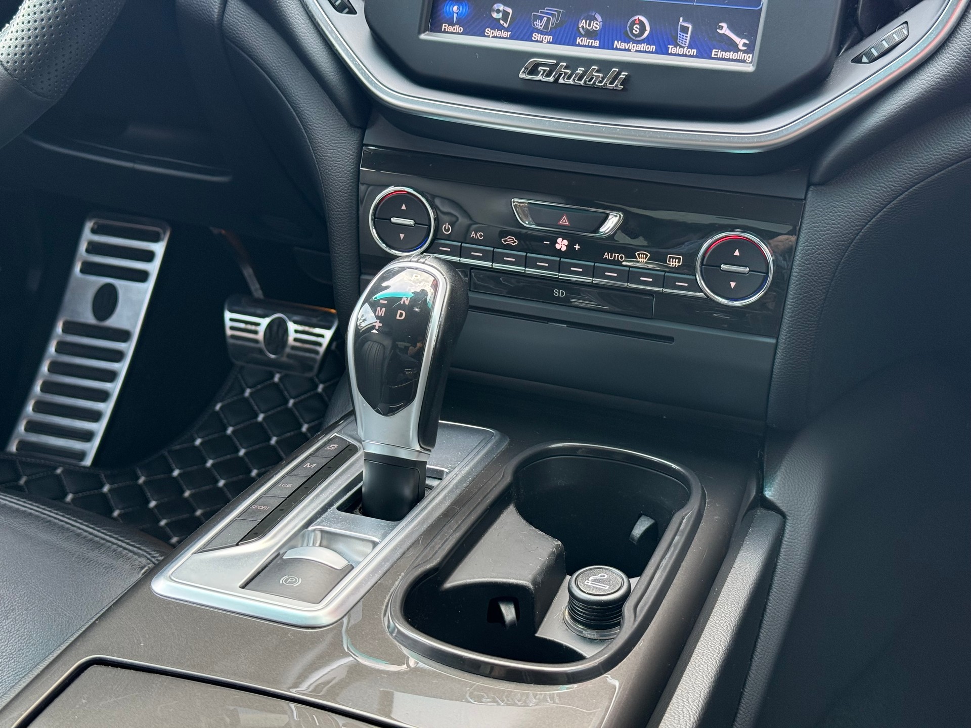 MASERATI Ghibli 3.0 V6 Automatica-image-13